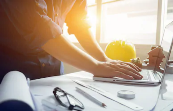 how to hire a contractor